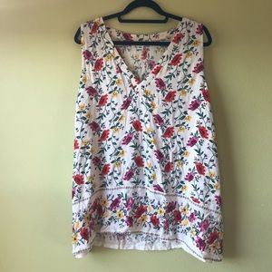 Floral V-neck Top